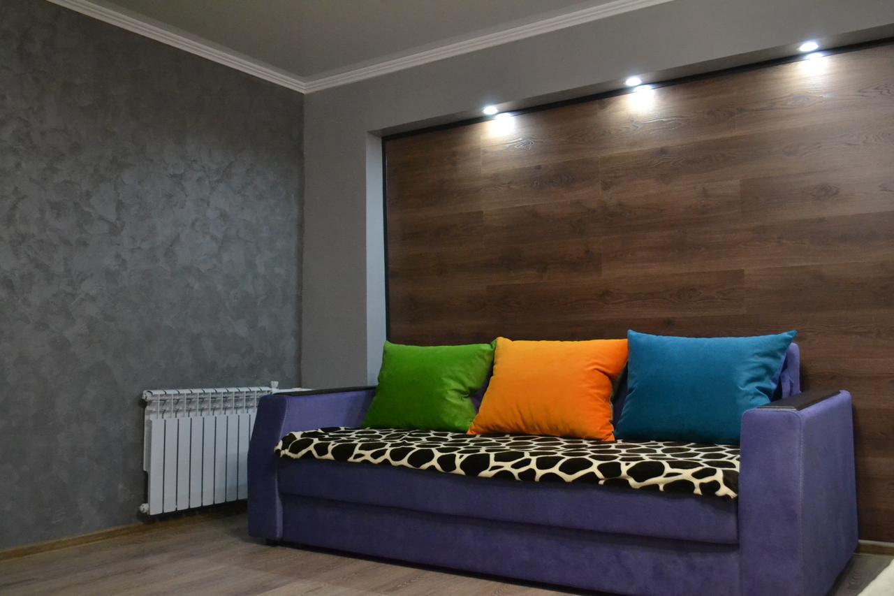 Хай-Тек Апартаменты В Центре По Гоголя51 Karagandy Exterior foto