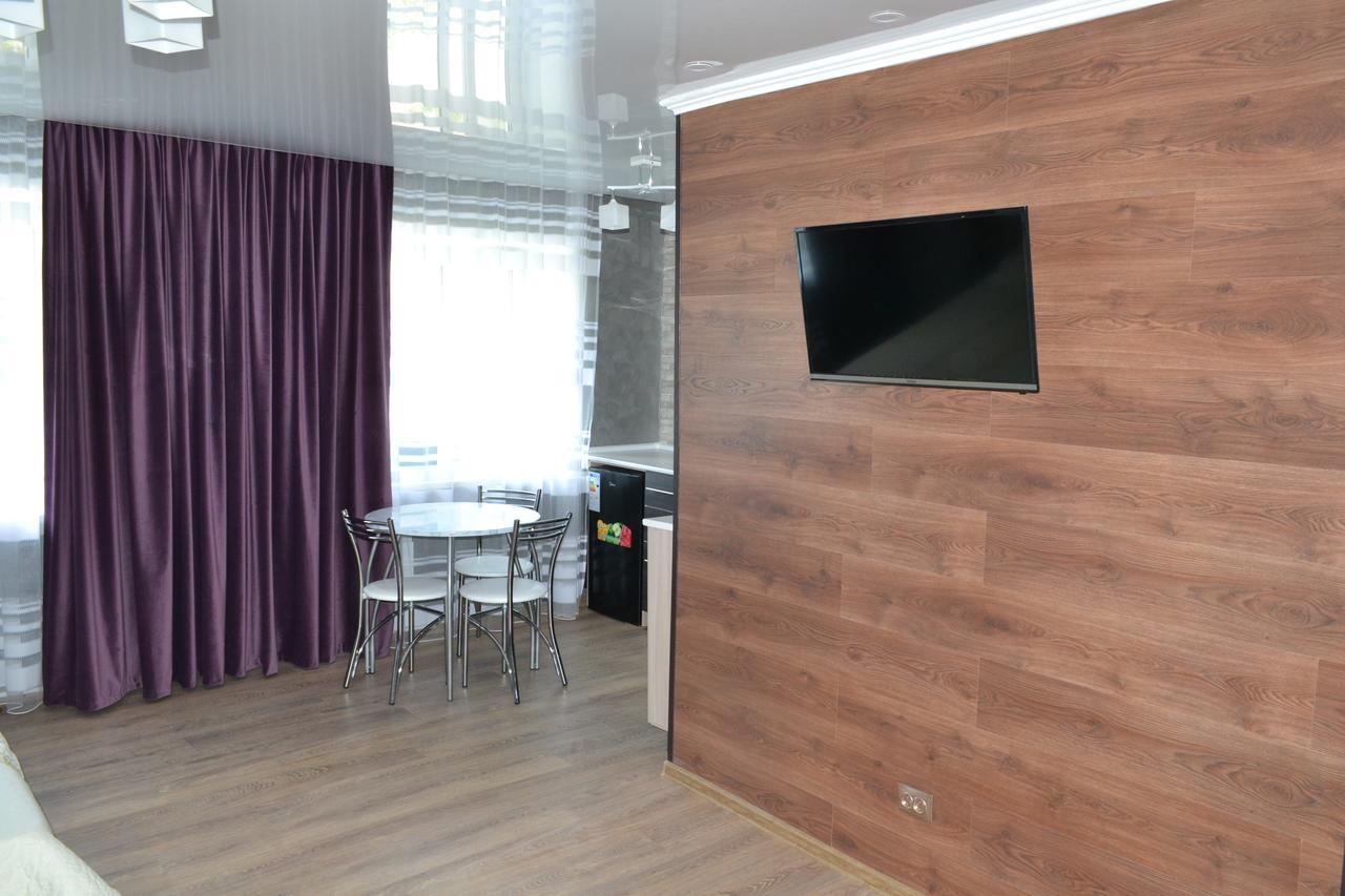 Хай-Тек Апартаменты В Центре По Гоголя51 Karagandy Exterior foto