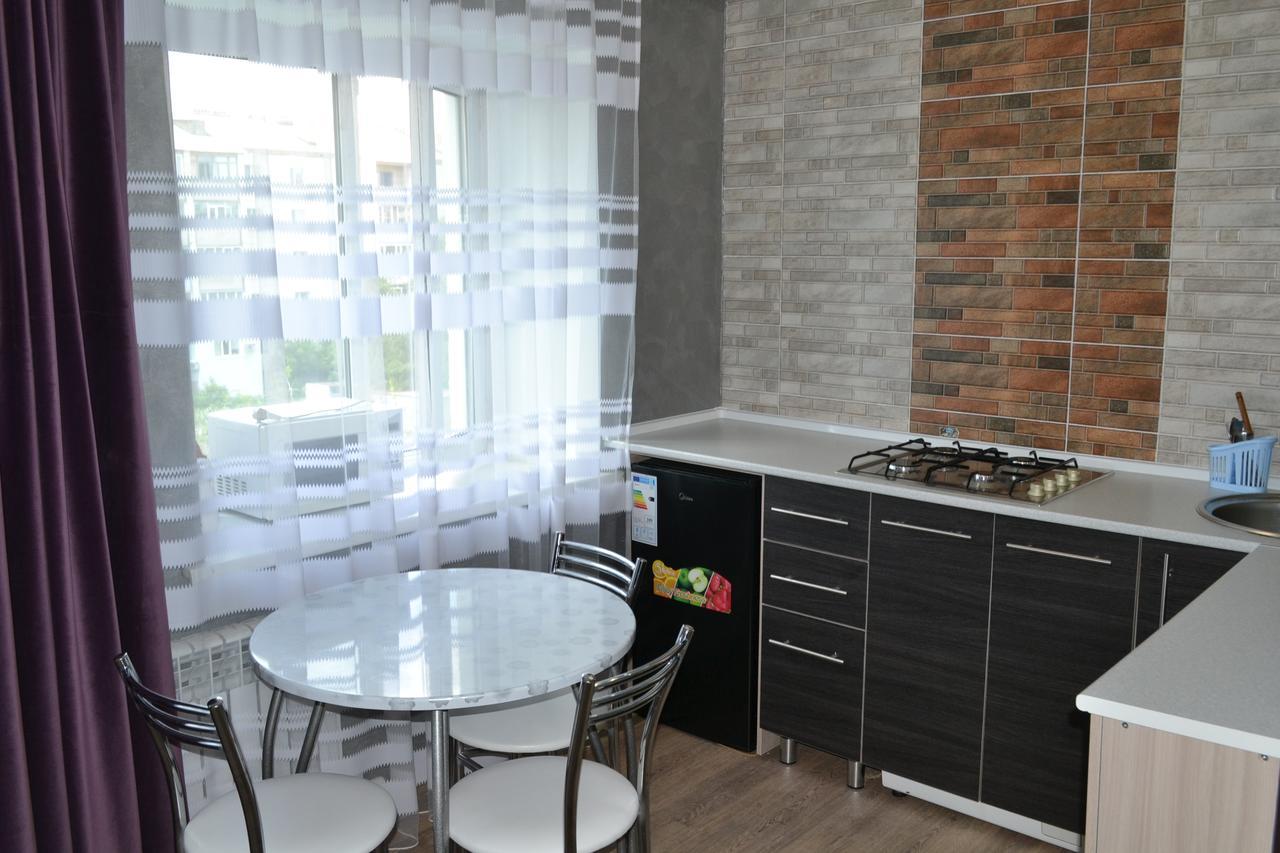 Хай-Тек Апартаменты В Центре По Гоголя51 Karagandy Exterior foto